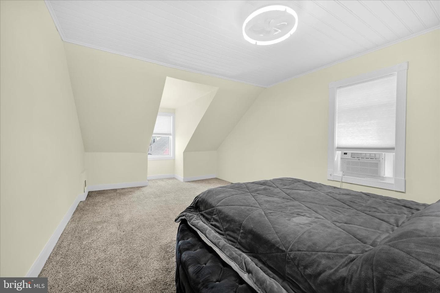 744 Pear Street photo 22