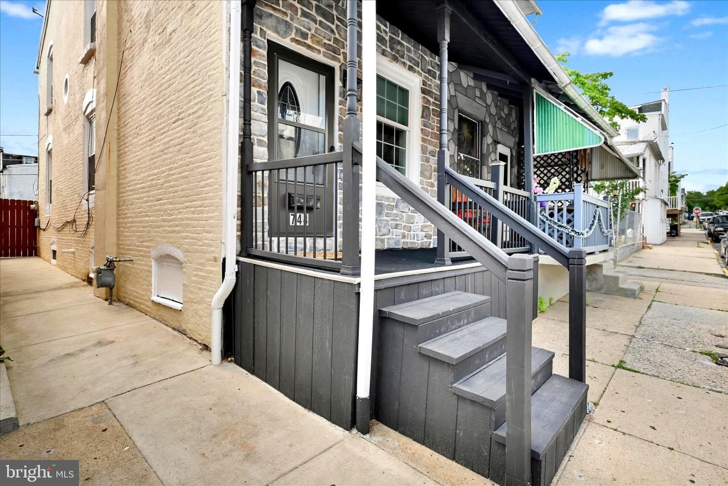 744 Pear Street photo 3