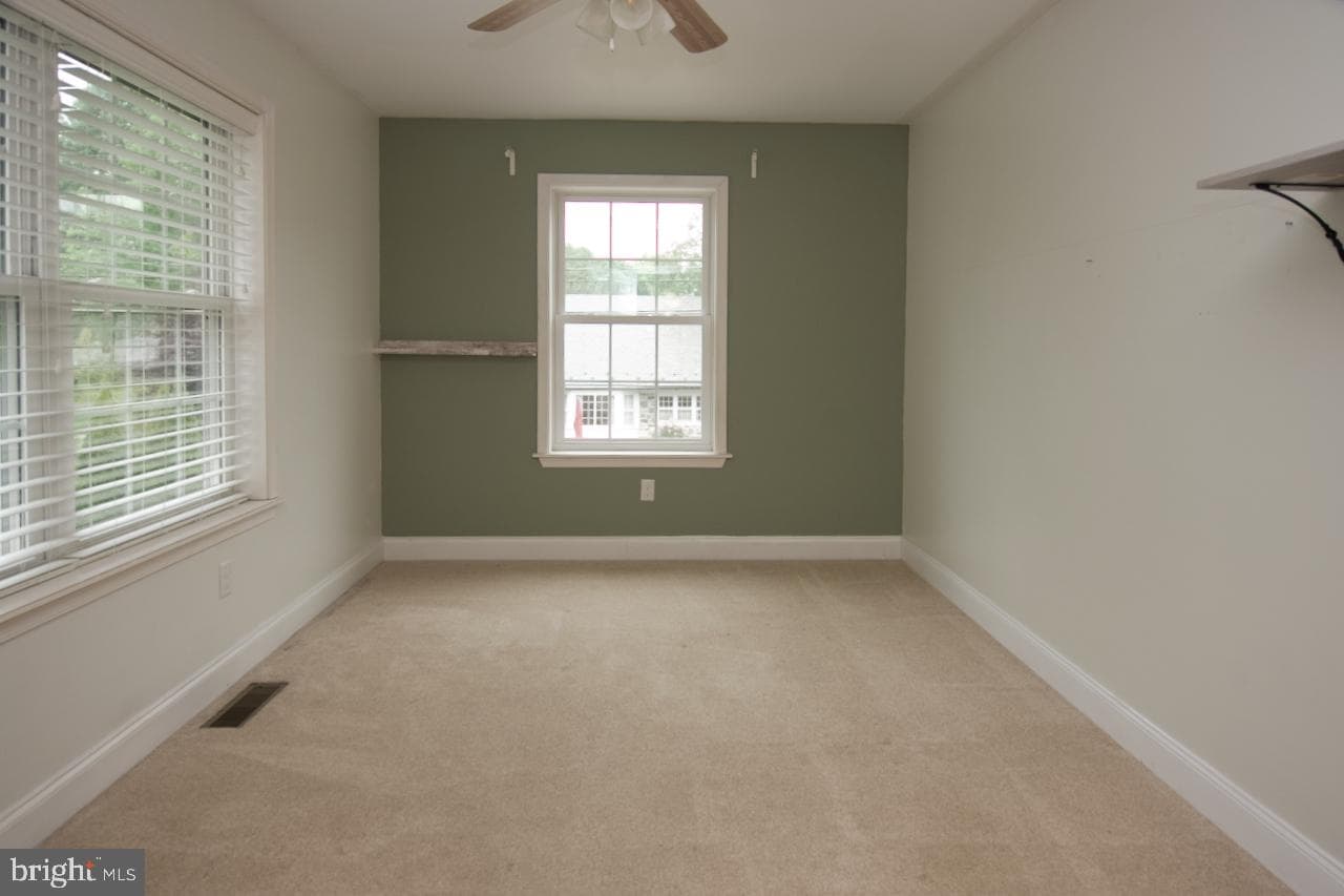 1337 Girard Avenue photo 40