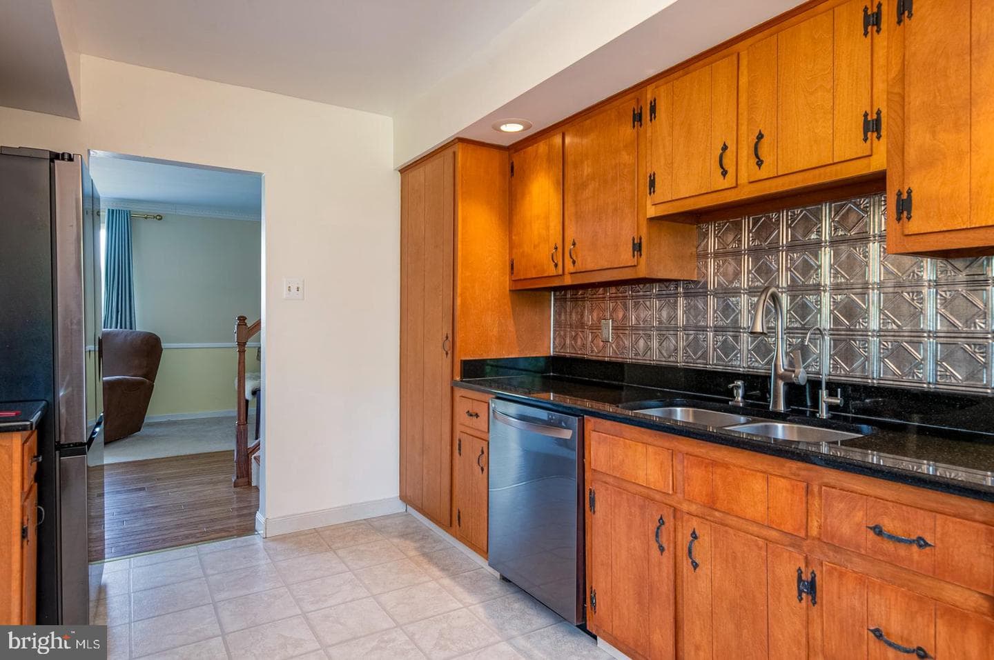 450 Silver Brook Drive photo 11