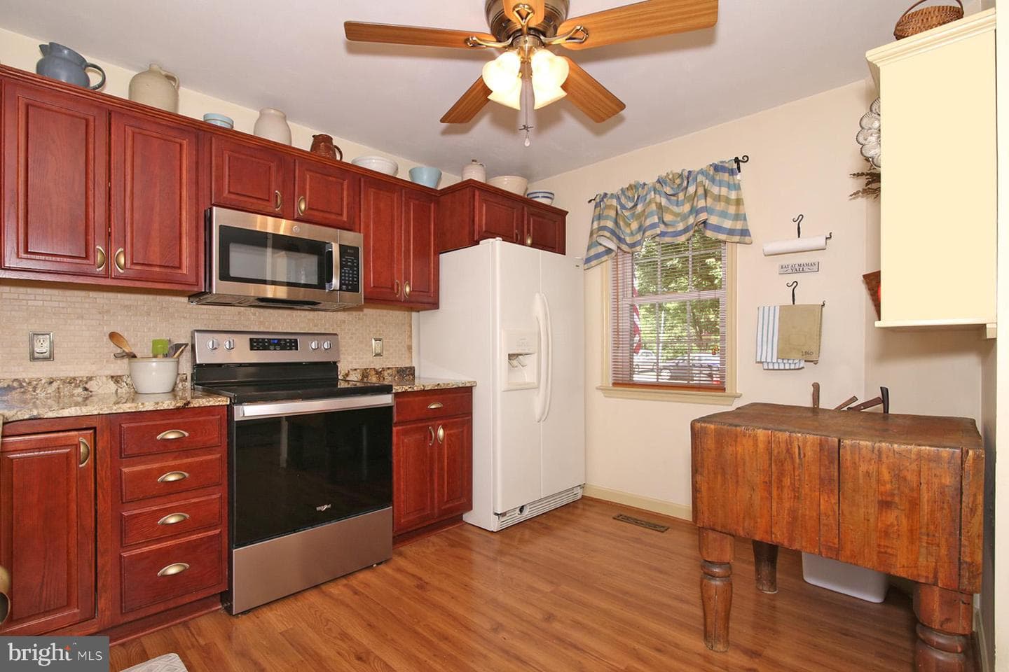 411 Omicron Place photo 11
