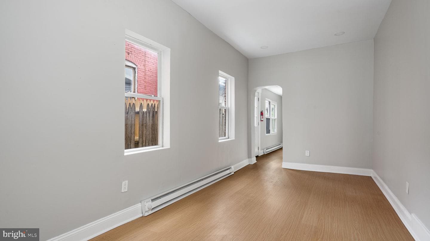 227 N Front Street photo 10