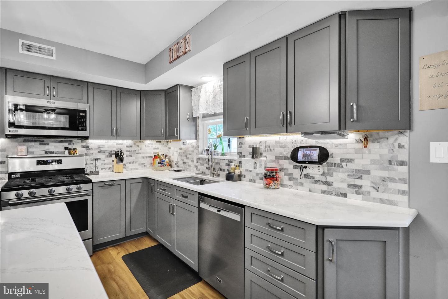 405 S Sandy Lane photo 15