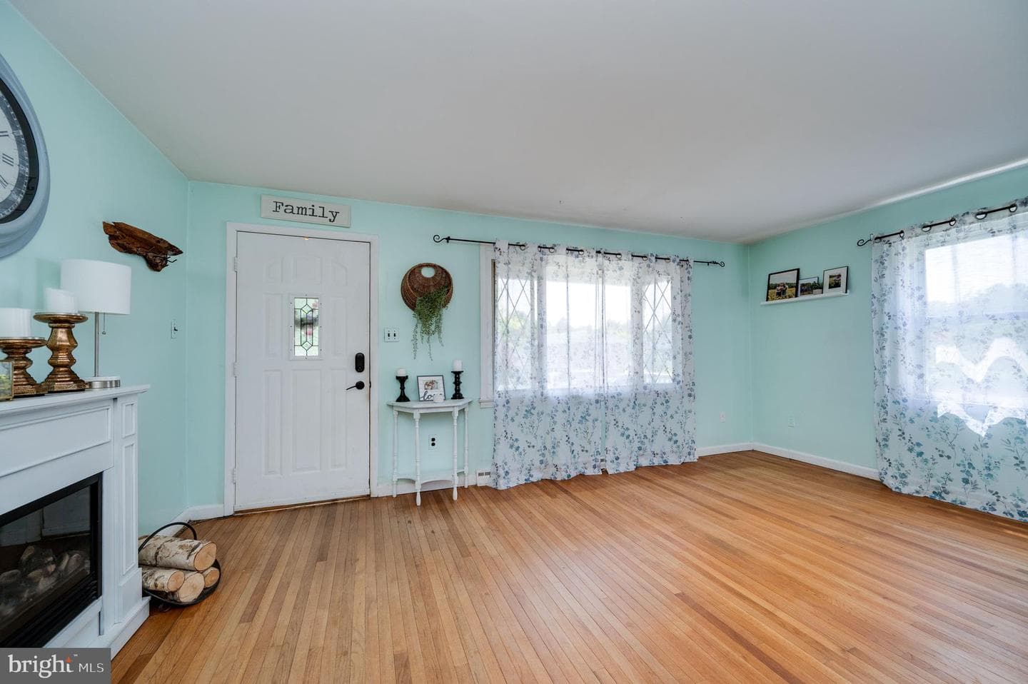 1941 Garfield Avenue photo 14