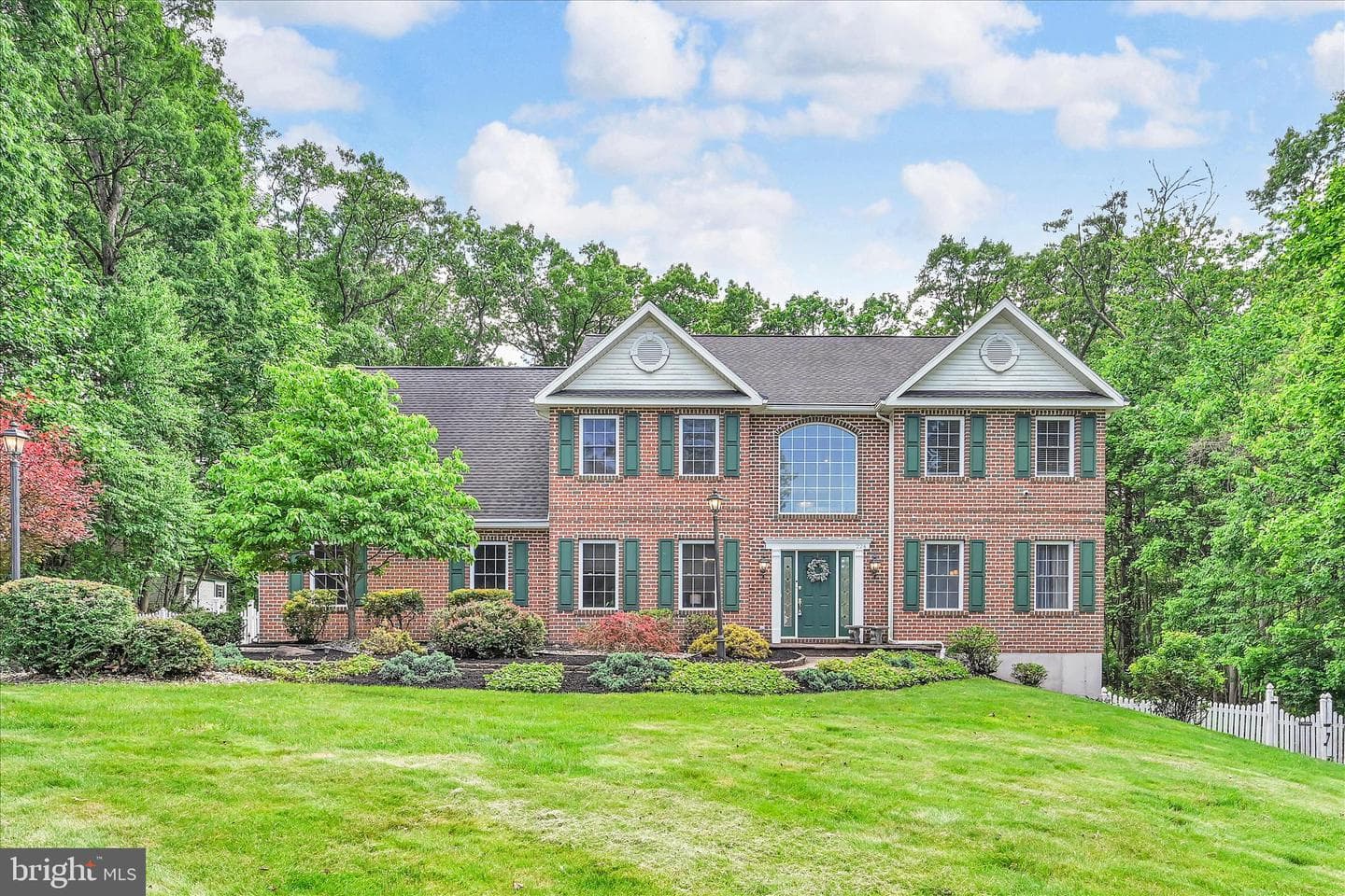 224 Pine Circle photo 3