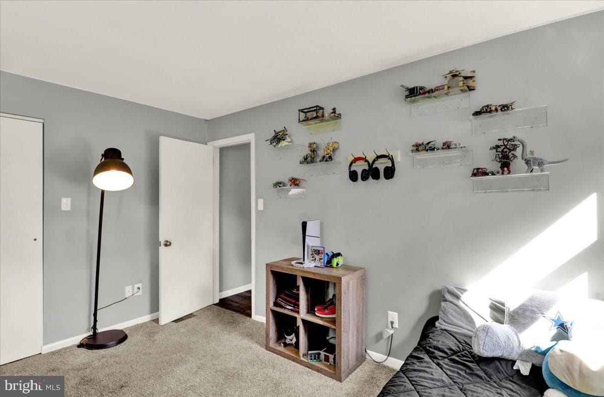 325 Faust Road photo 25