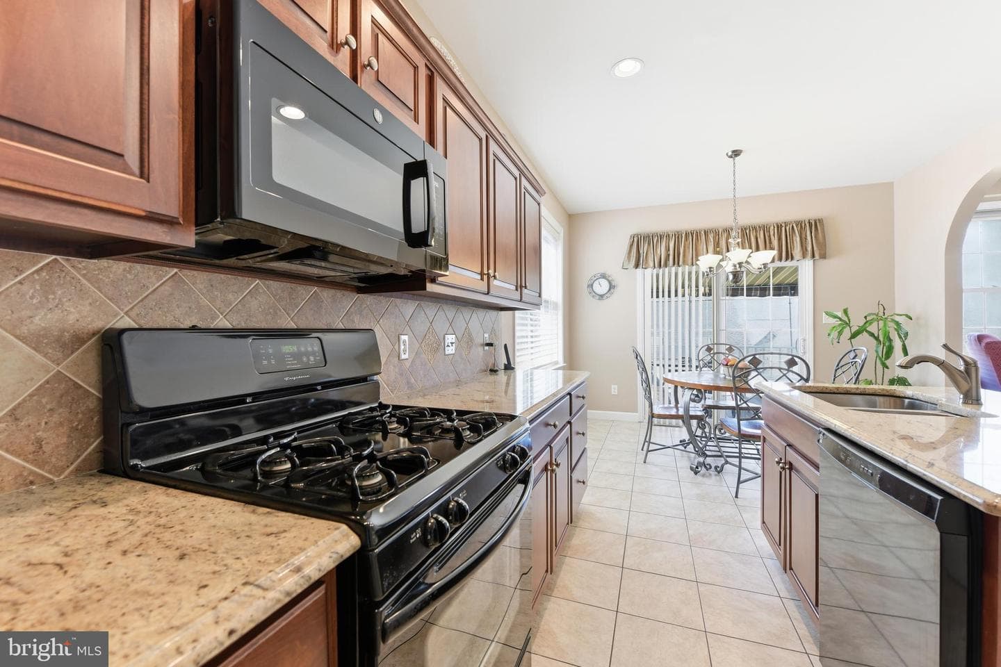 412 Westbury Drive photo 15