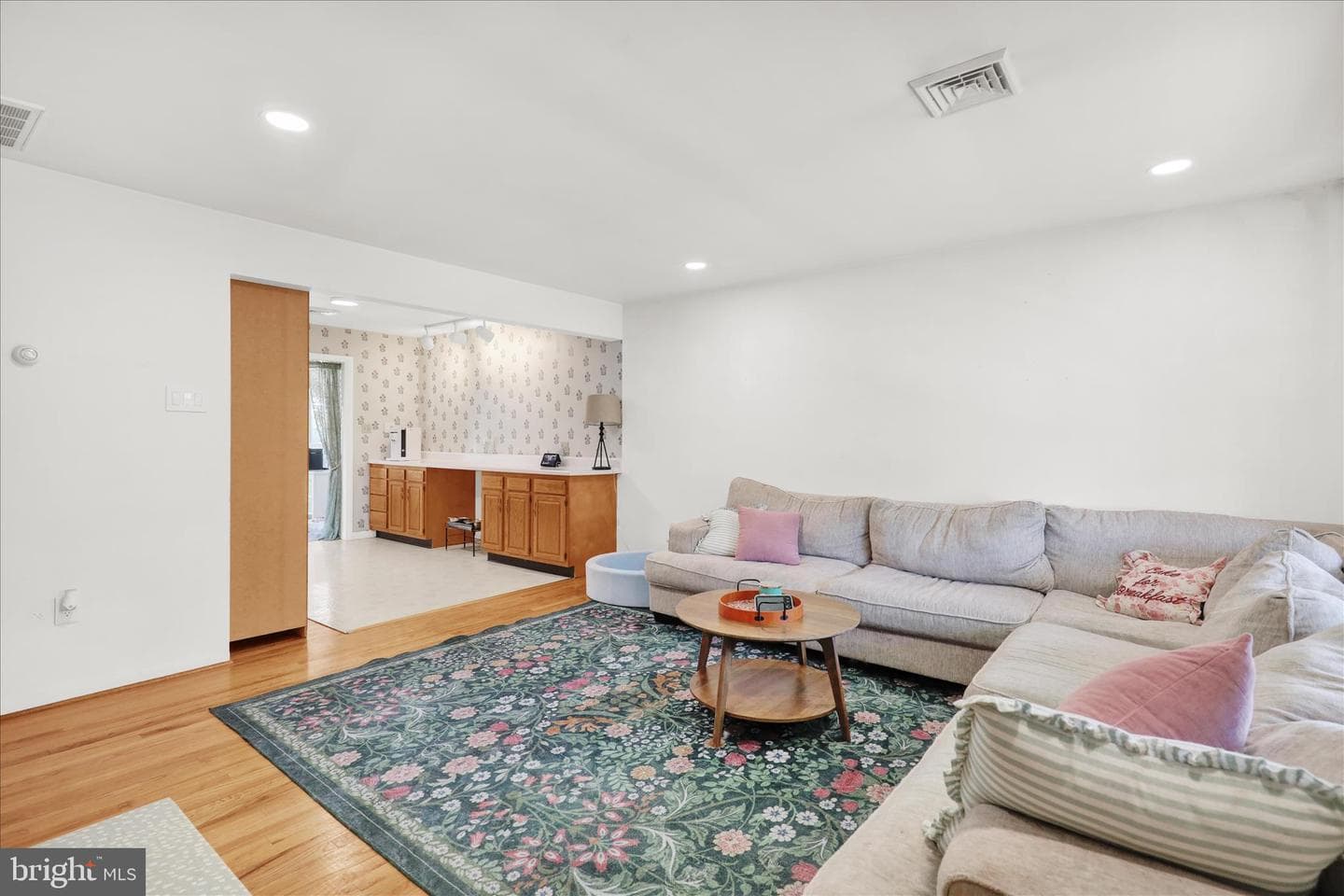 3427 Gray Street photo 4