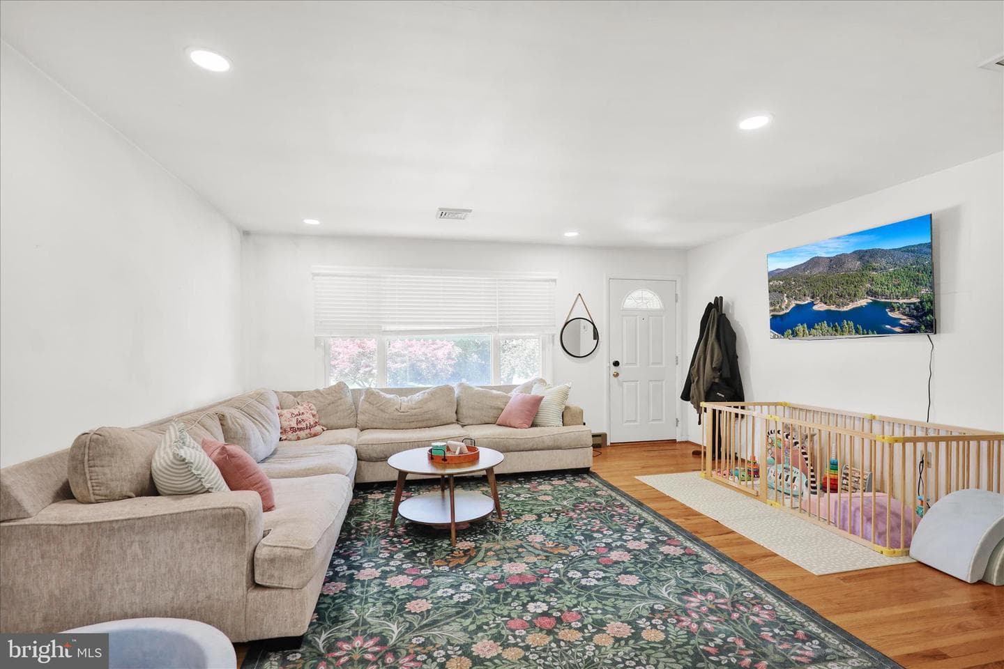 3427 Gray Street photo 6