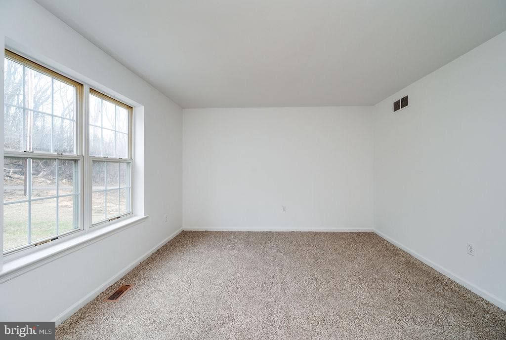 4807 Wentzel Avenue photo 5