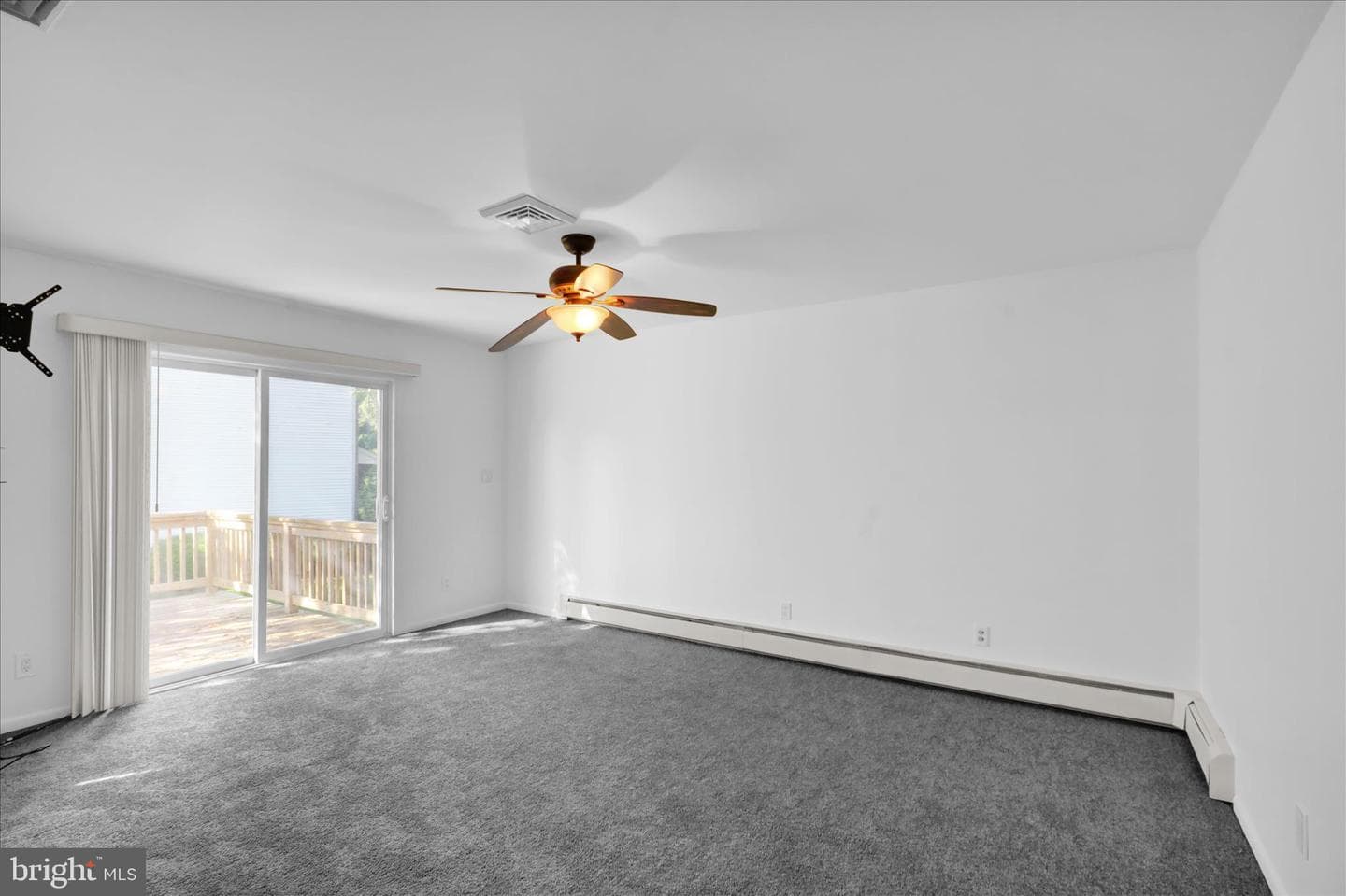 97 Wellington Boulevard photo 18