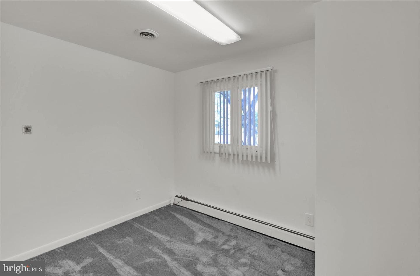97 Wellington Boulevard photo 25