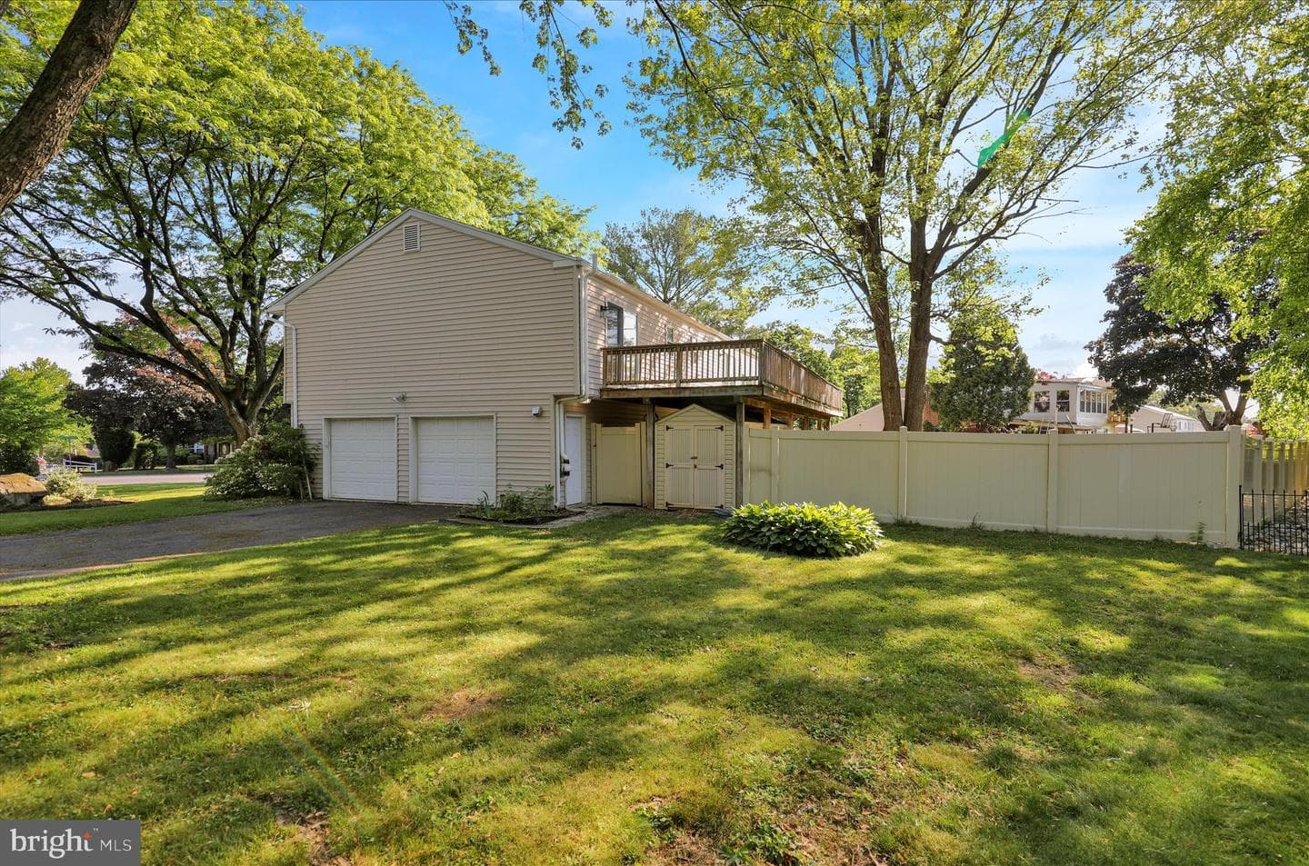 97 Wellington Boulevard photo 33