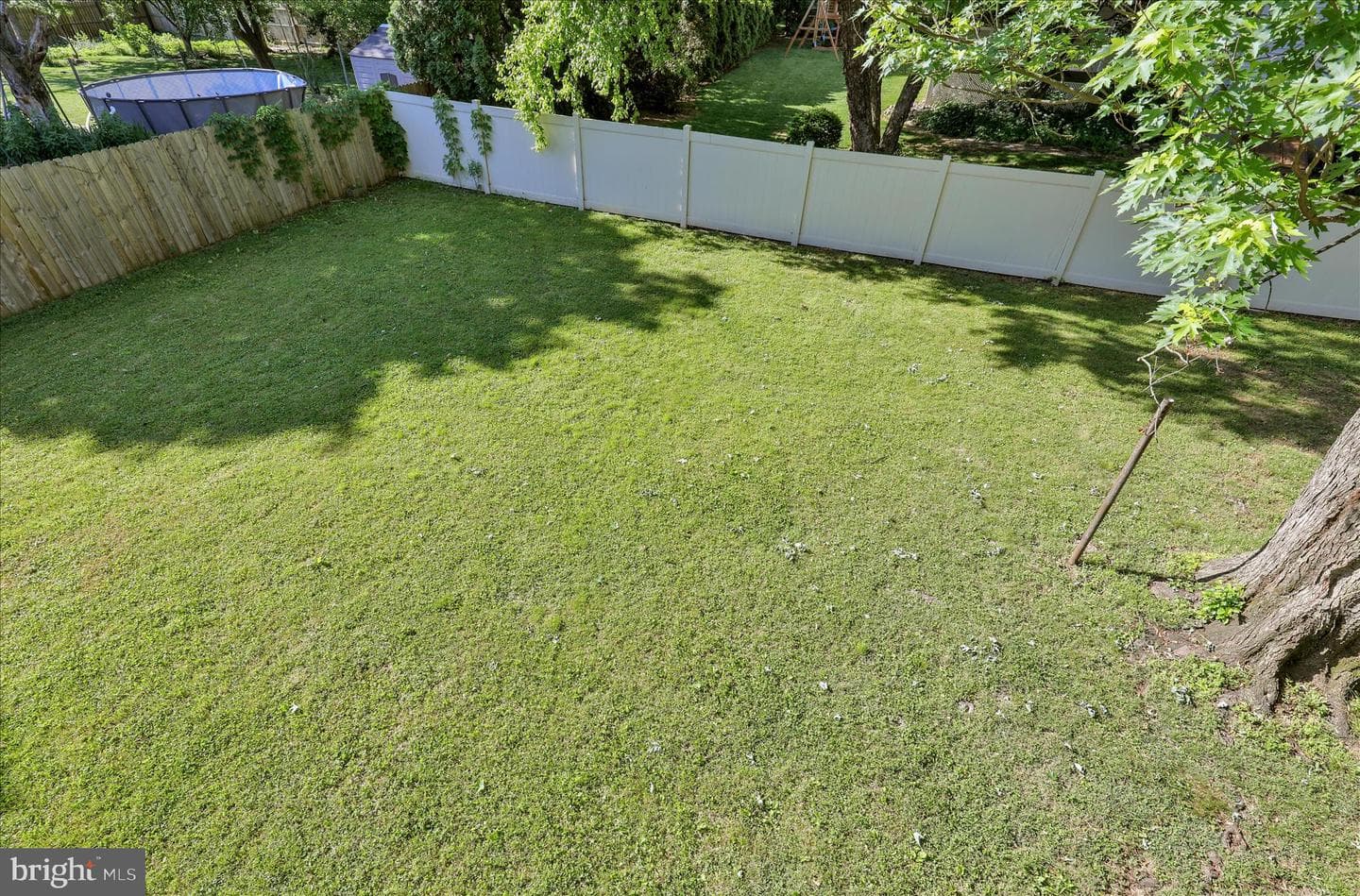 97 Wellington Boulevard photo 38