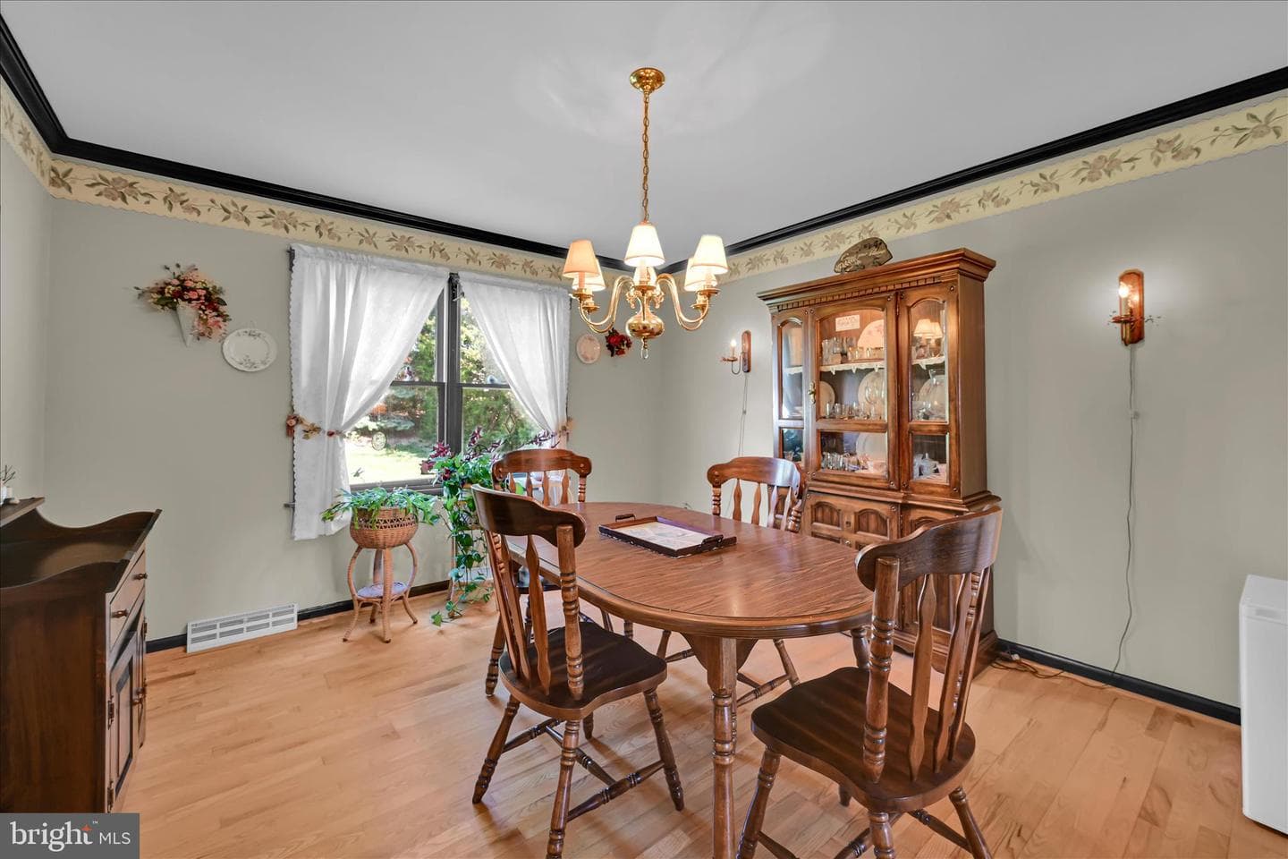 265 Faith Drive photo 10