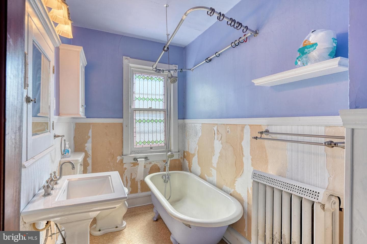 228 W Douglass Street photo 22