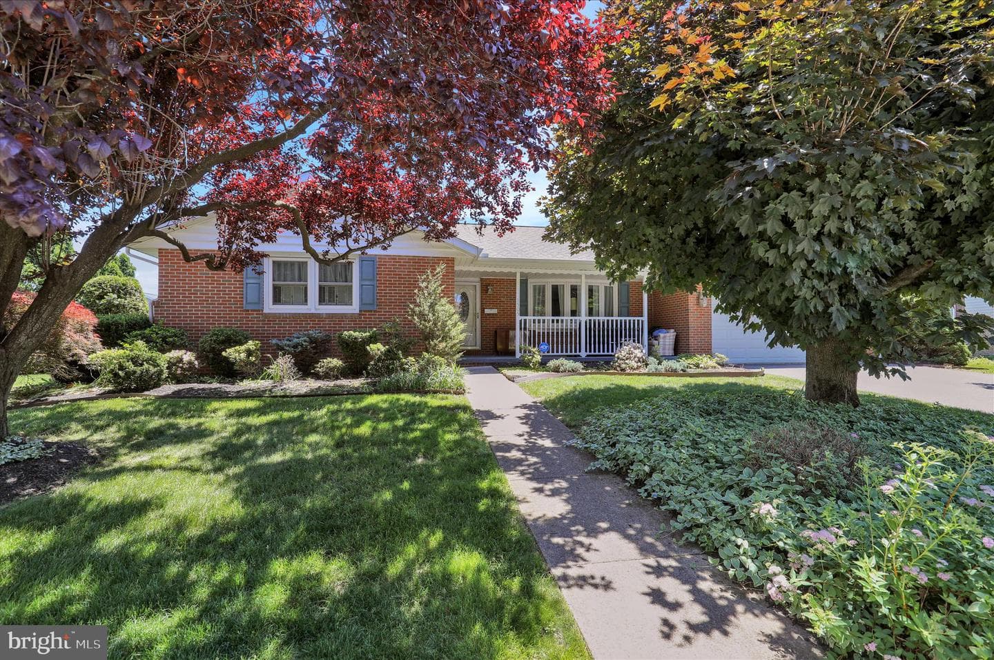 1505 Cromwell Drive photo 2