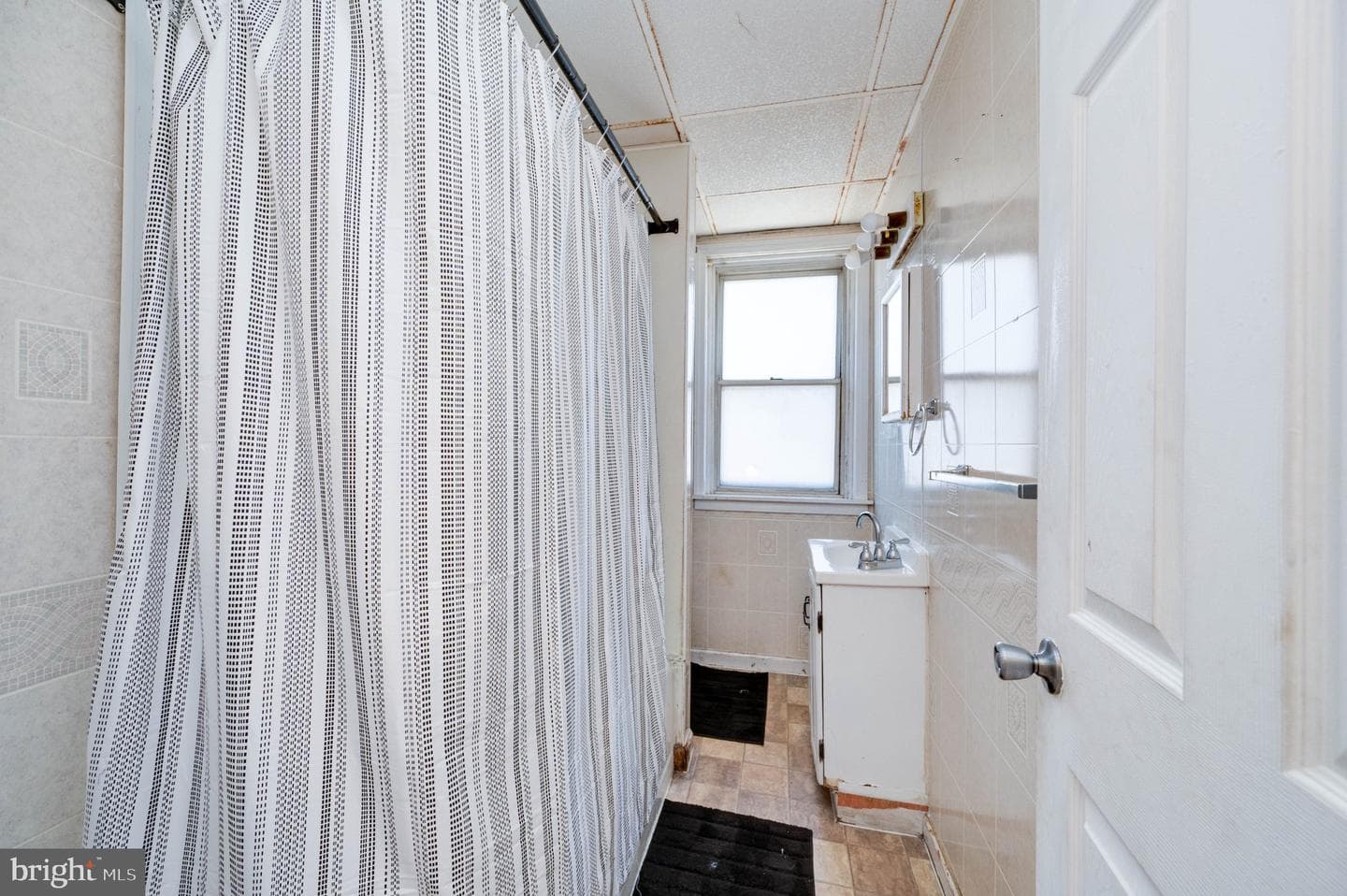 645 Lancaster Avenue photo 30