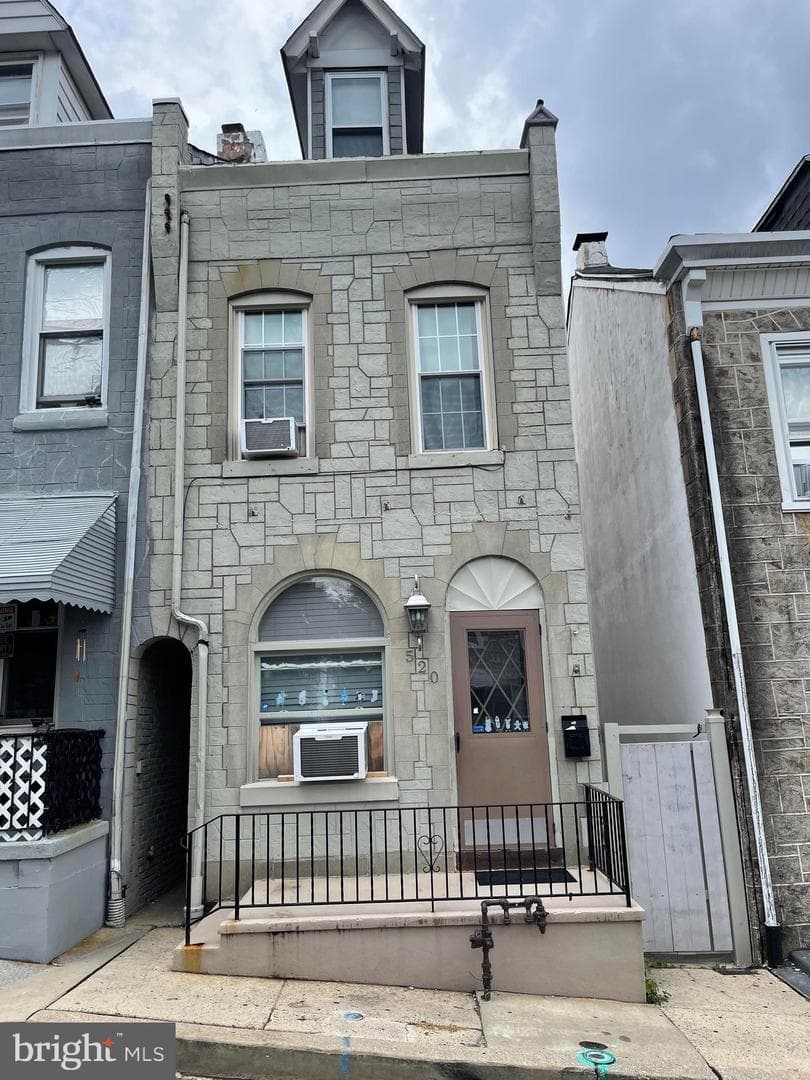 520 S 17 1/2 Street, Reading