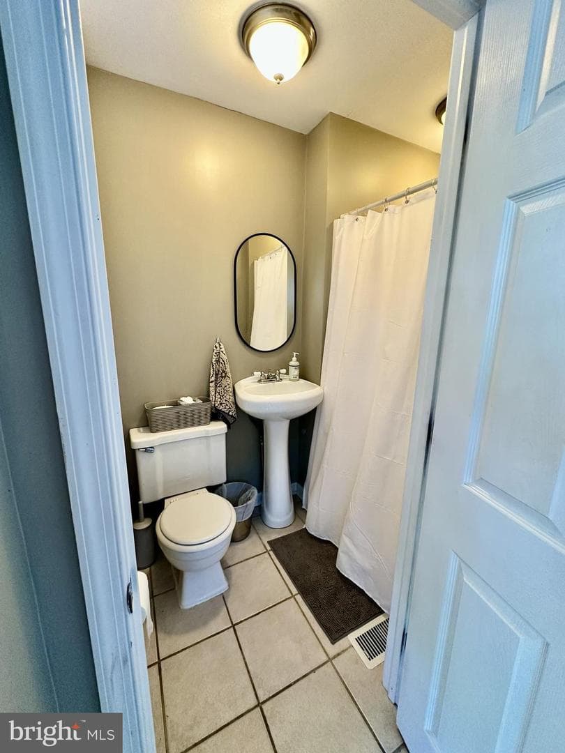 106 S 6th Avenue photo 5