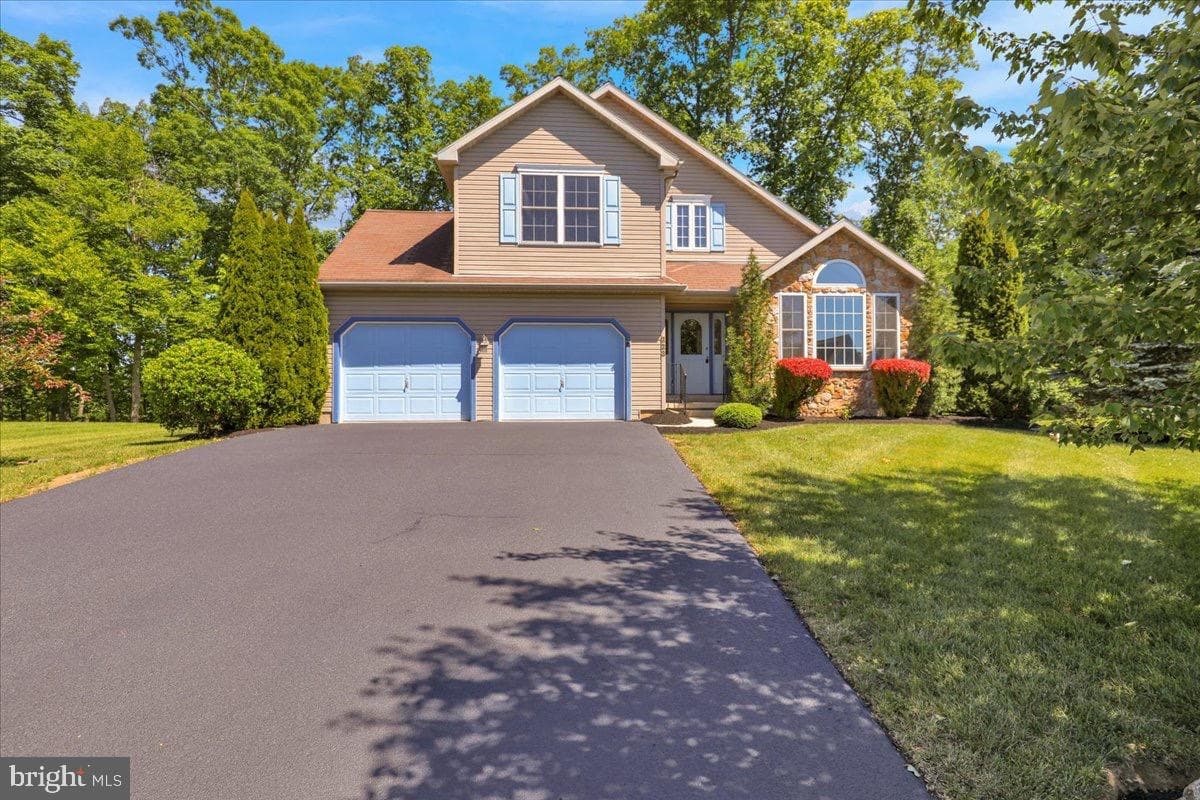 223 Woodbridge Lane, Douglassville