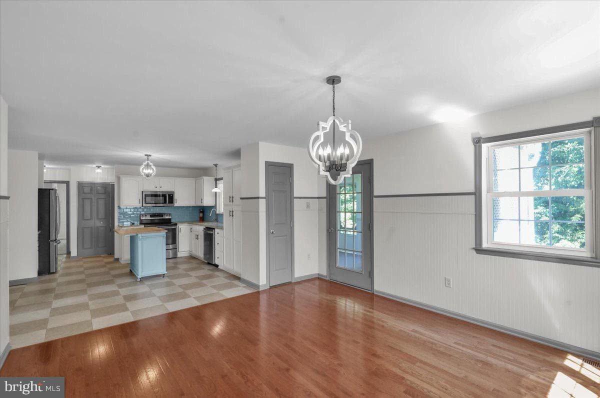 223 Woodbridge Lane photo 8