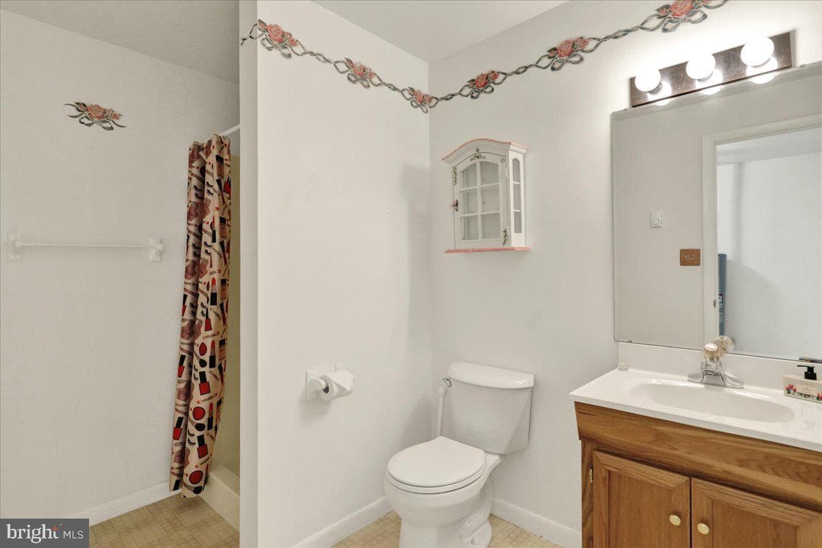 702 Frederick Street photo 23