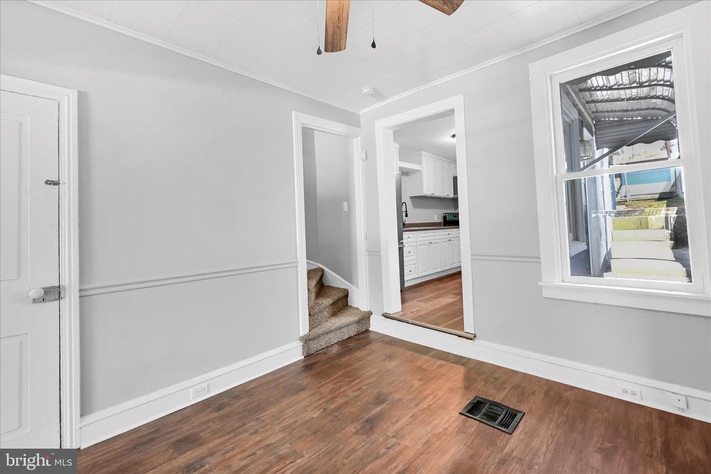 547 S 10th Street photo 10