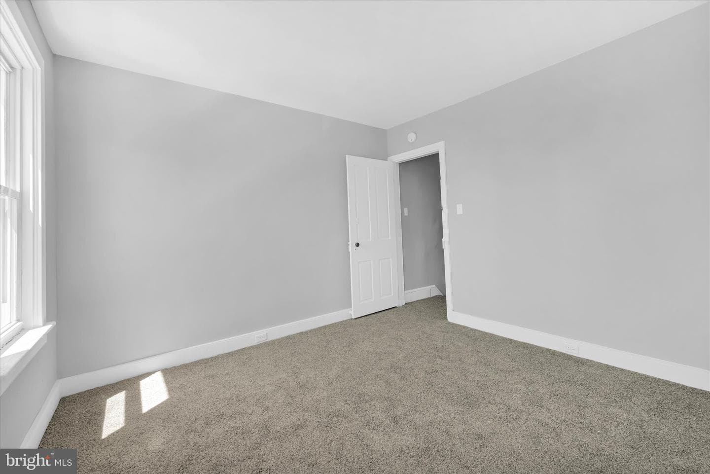 547 S 10th Street photo 21