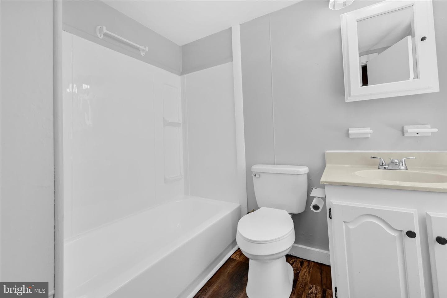 547 S 10th Street photo 22