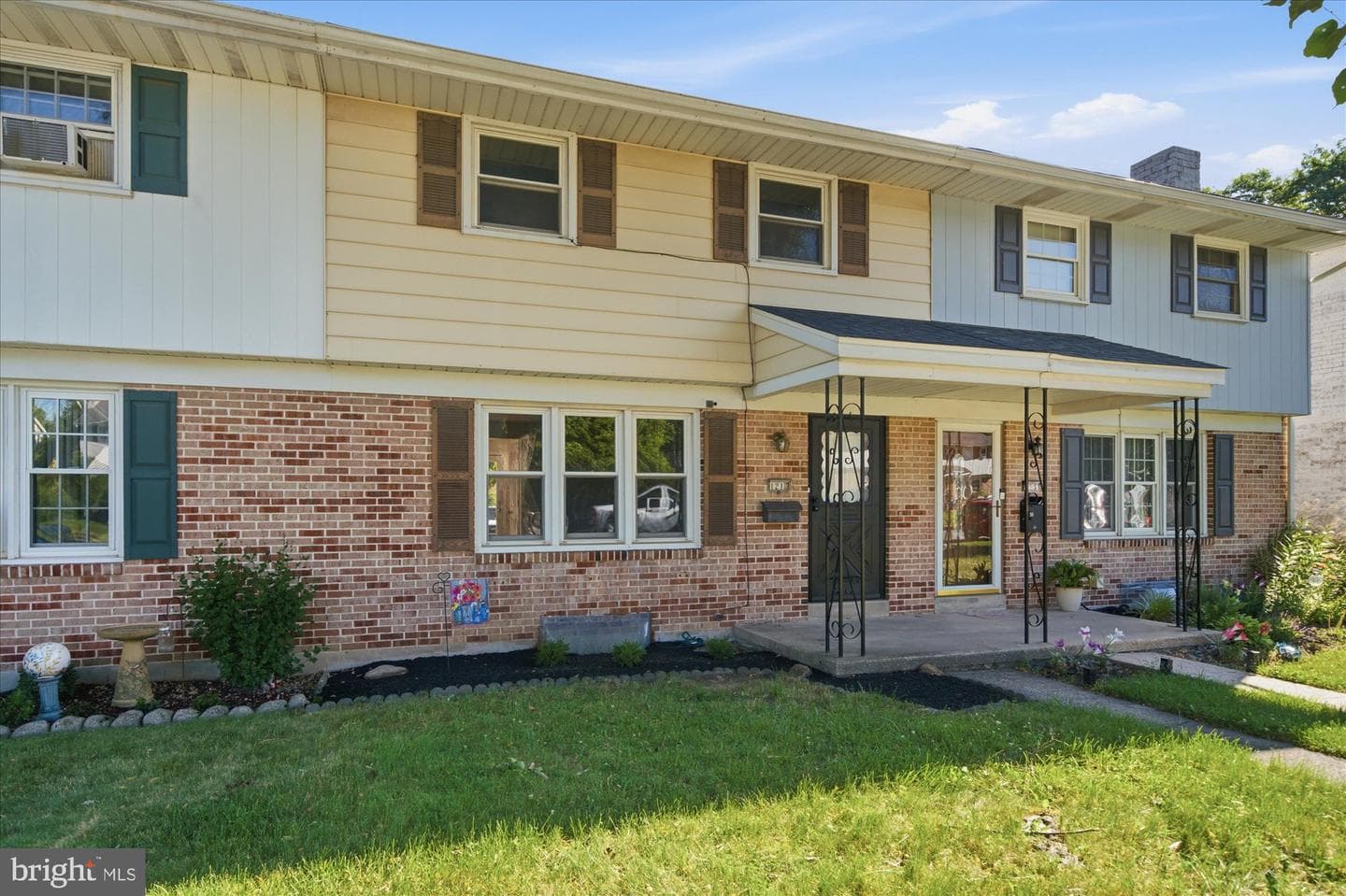 121 Pennbrook Av photo 3