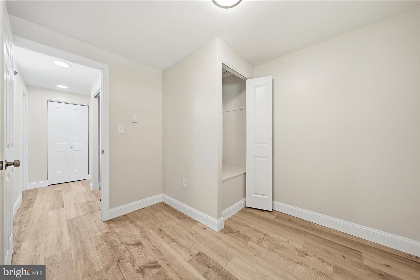 121 Pennbrook Av photo 30