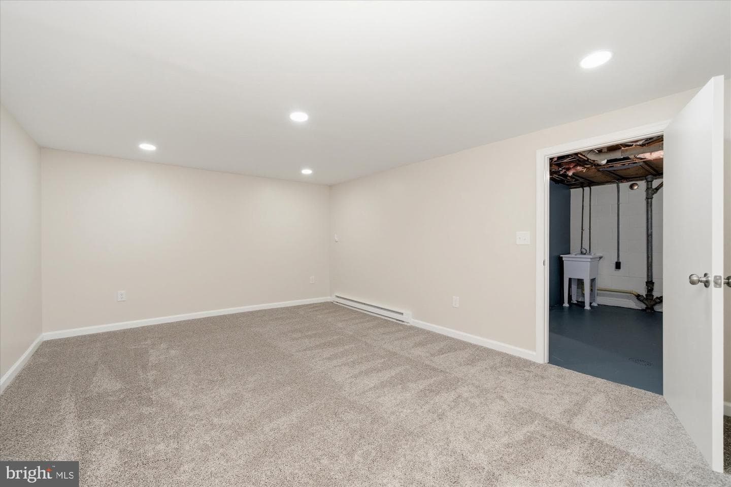 121 Pennbrook Av photo 31