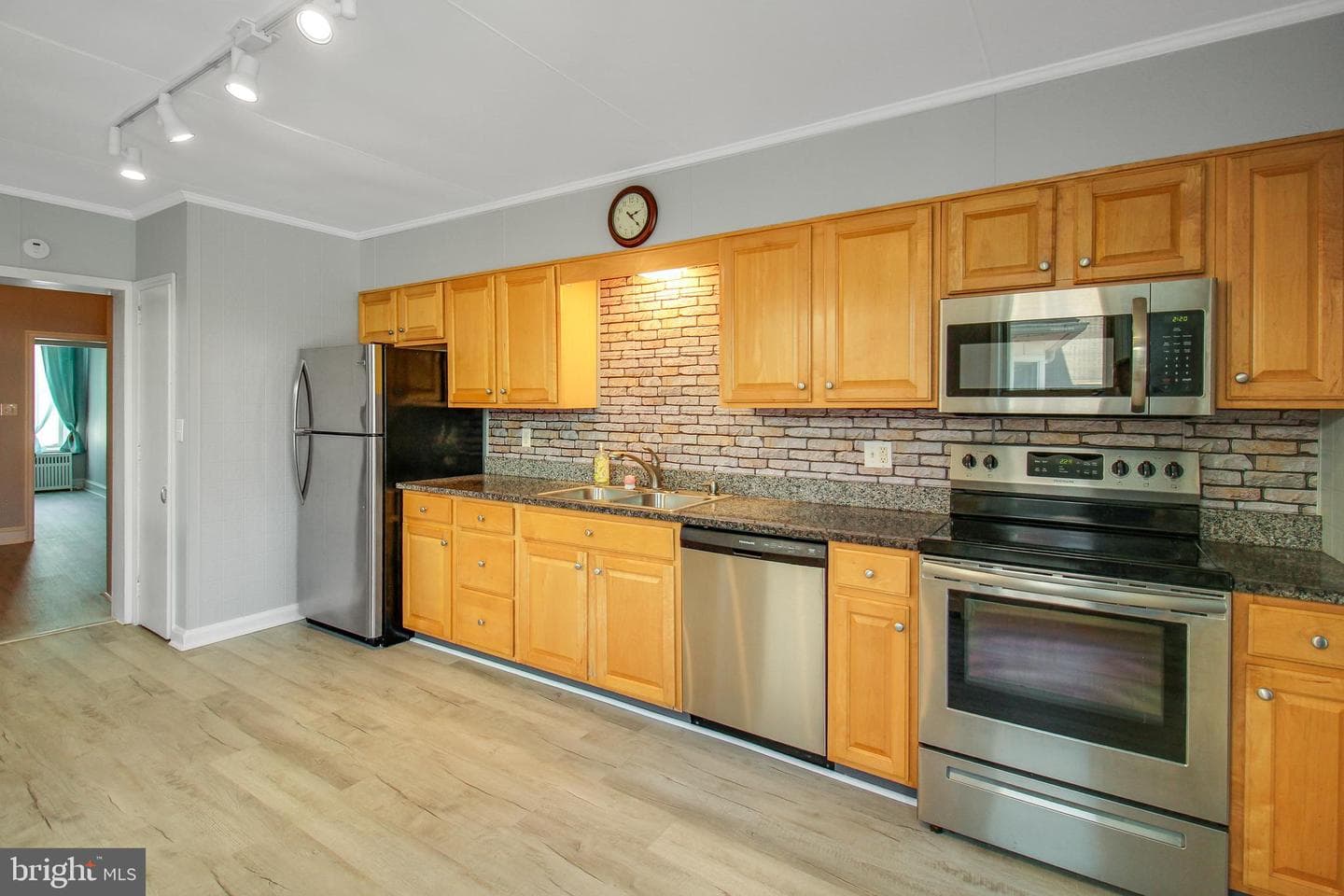 243 State Street photo 10