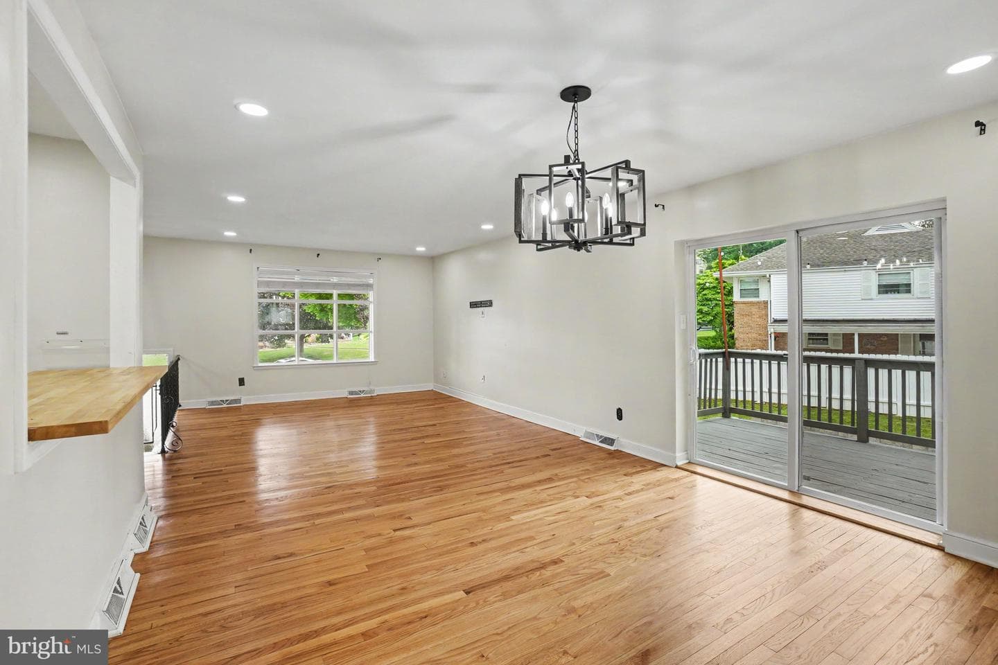 2400 Lindale Drive photo 7