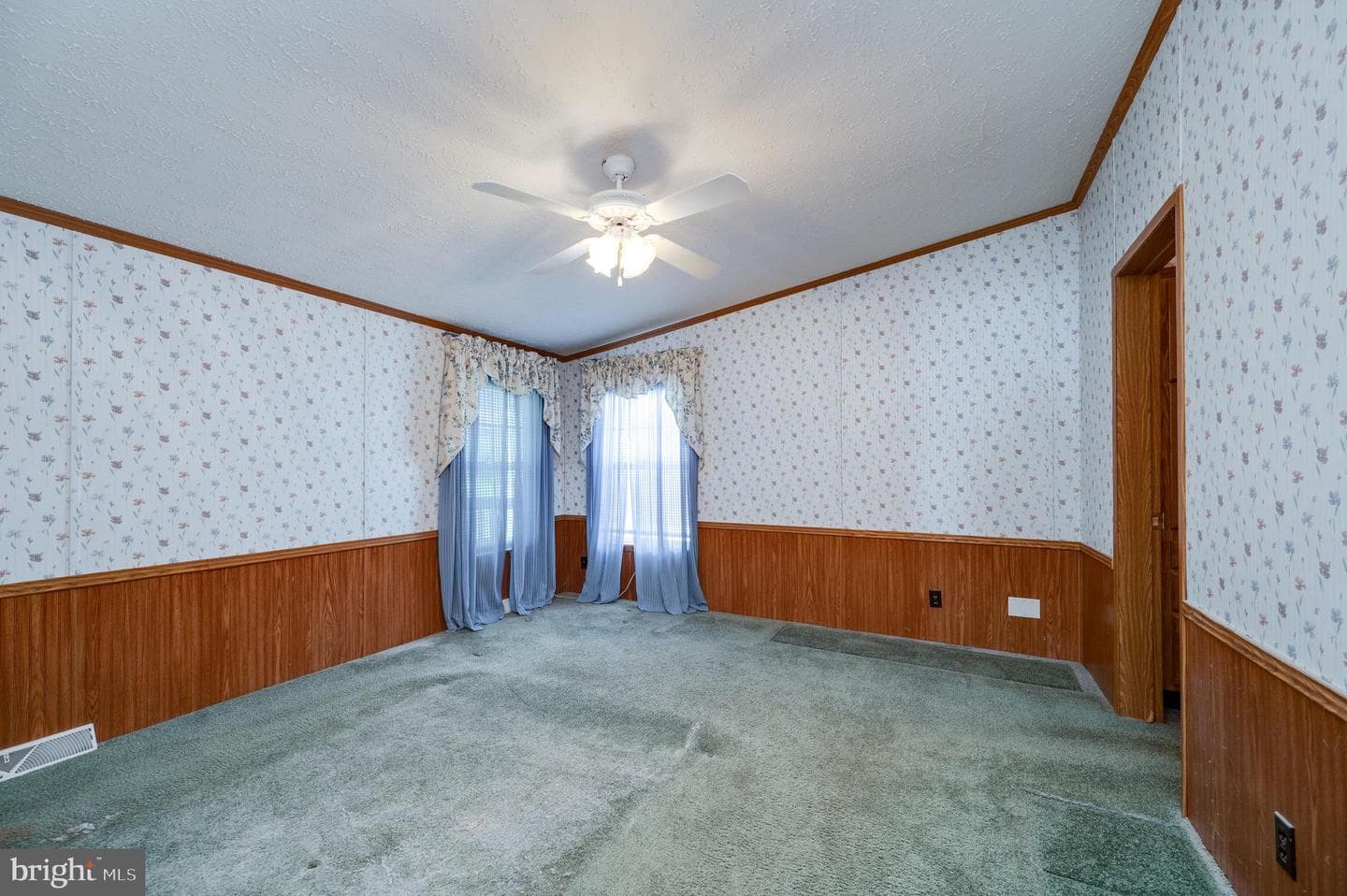 500 Caravelle Lane photo 33