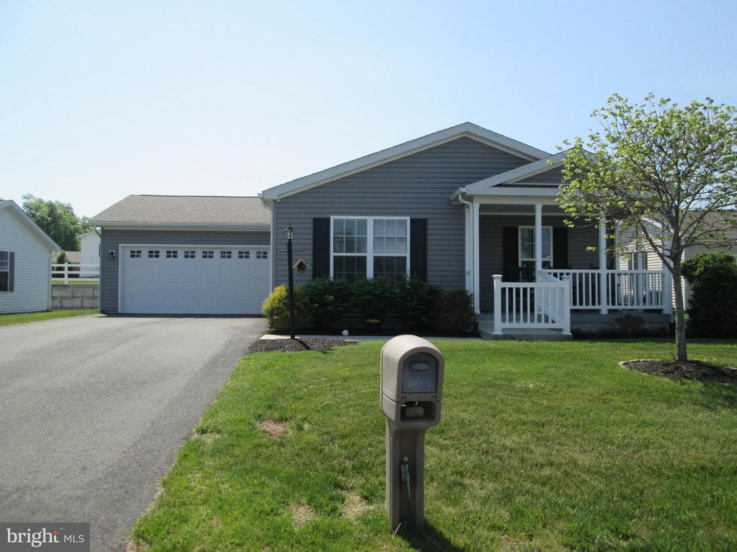22 Finch Drive N, Bechtelsville