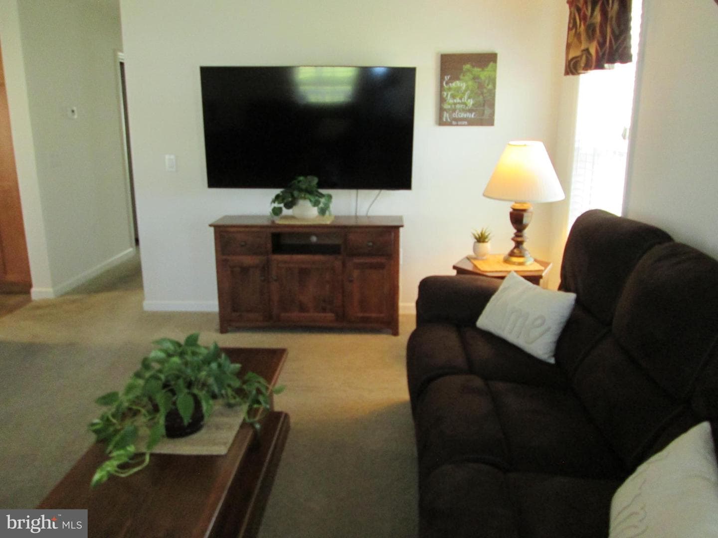 22 Finch Drive N photo 8
