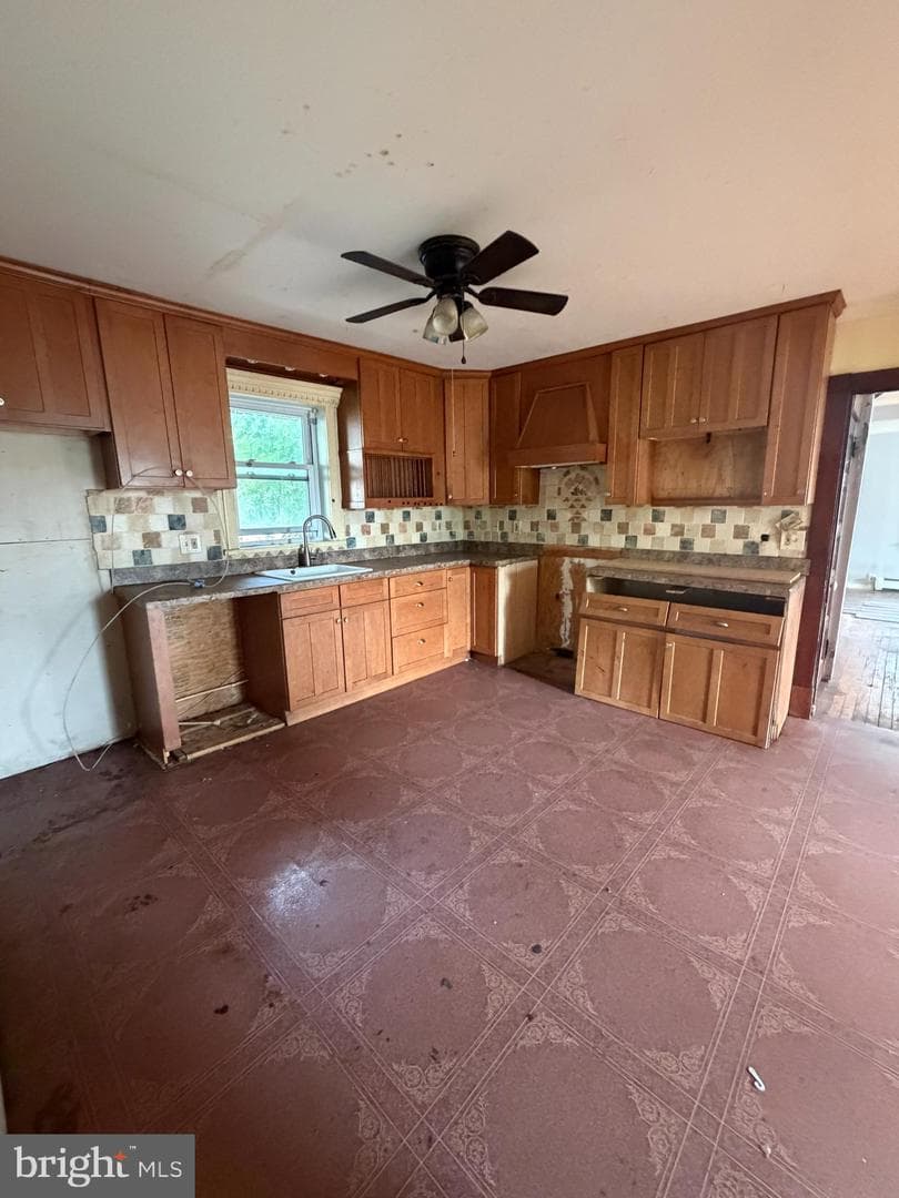 1036 Haycreek Road photo 5