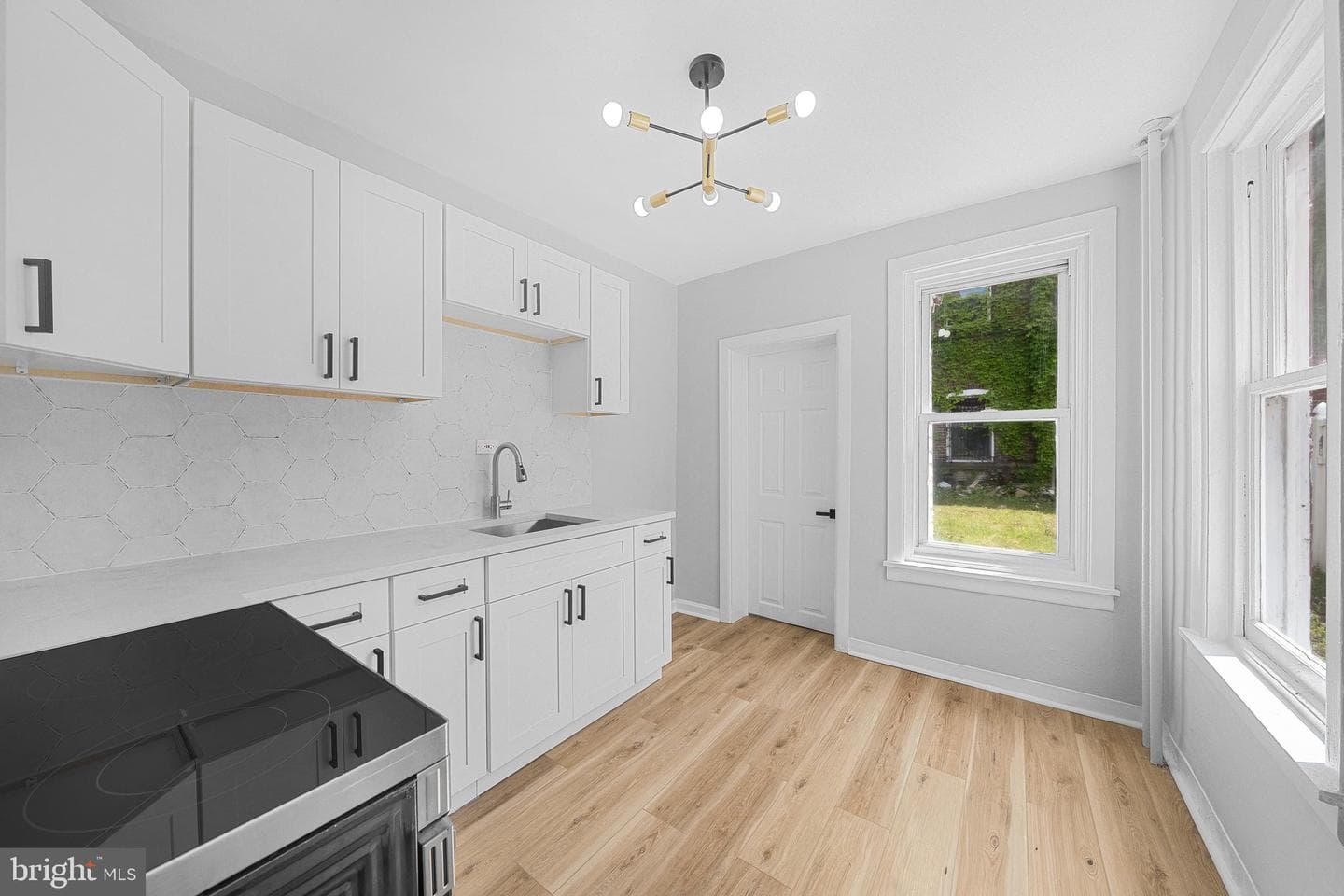 1034 Washington Street photo 13
