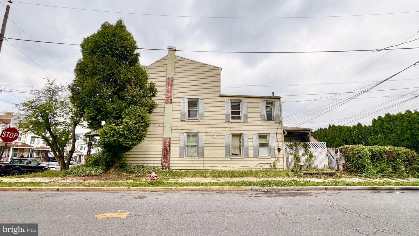 1359 Green Street photo 16