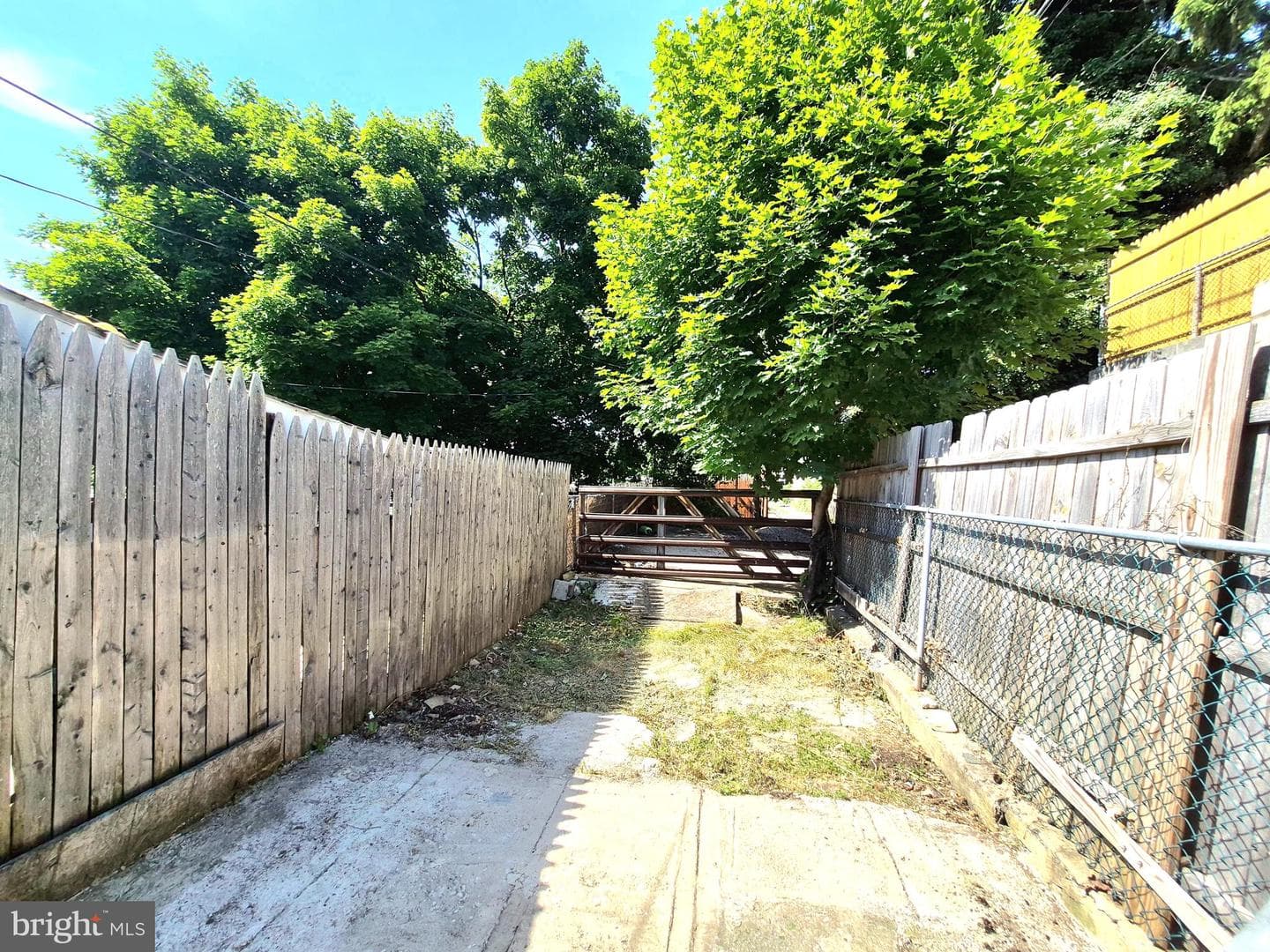 1247 Oley Street photo 23