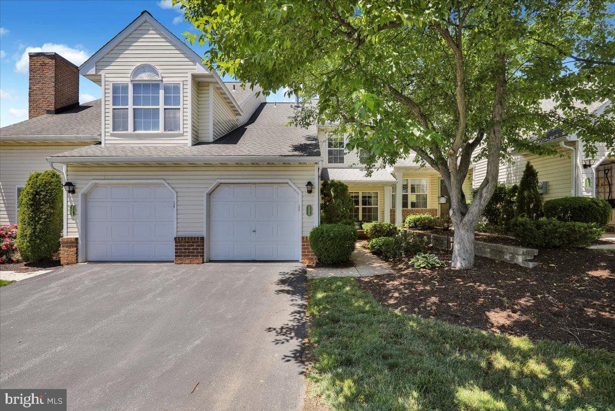 132 Hickory Lane, Reading