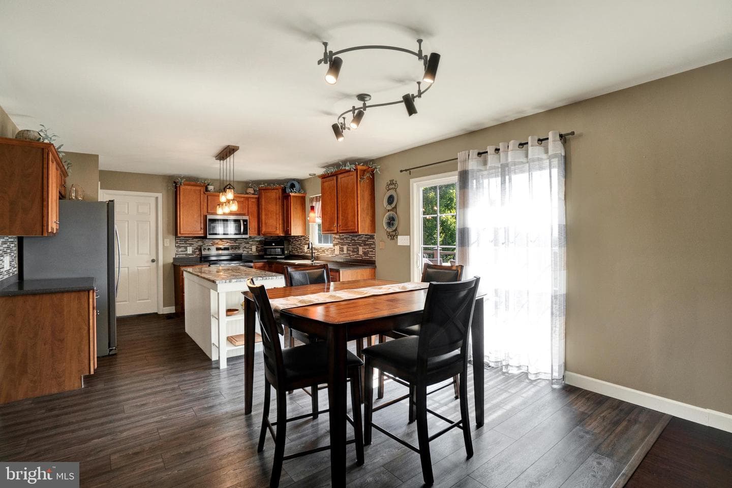 21 Hilgert Avenue photo 18