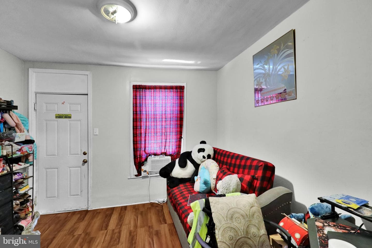 470 Spring Garden Street photo 17