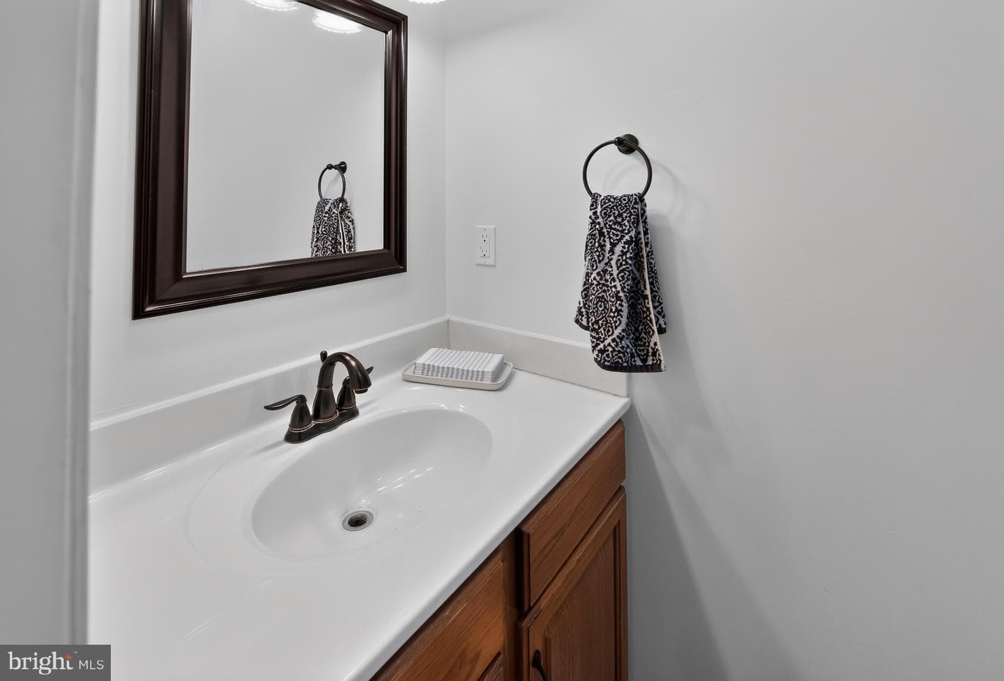 401 W Morlatton Road photo 16