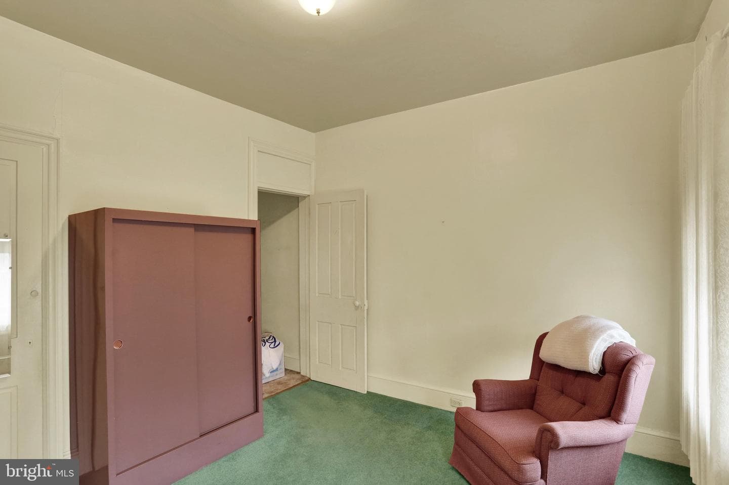1541 Moss Street photo 16