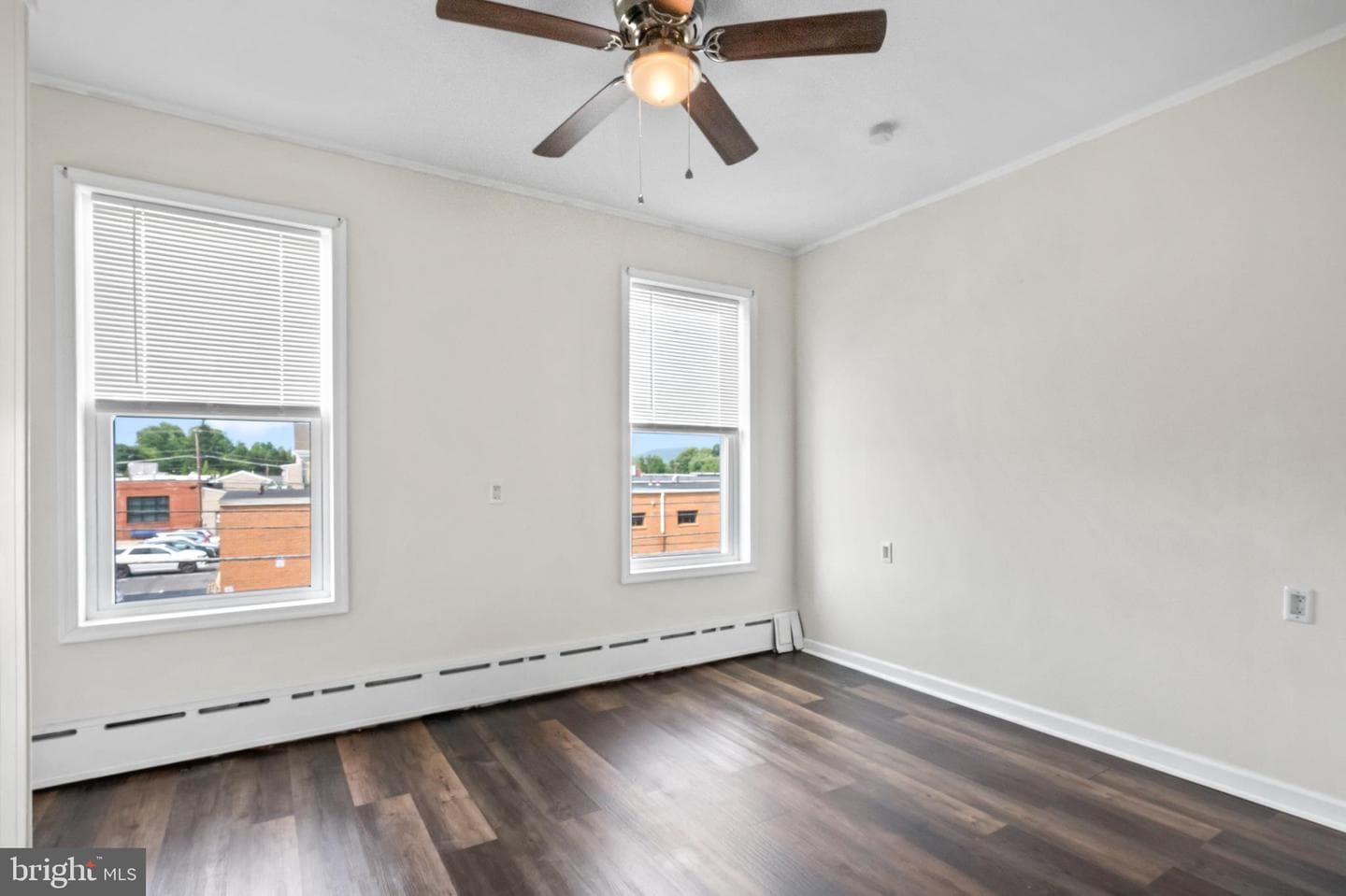 318 Franklin Street photo 16