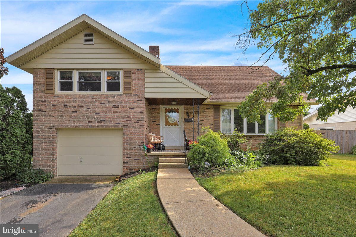 1116 Dogwood Drive photo 2