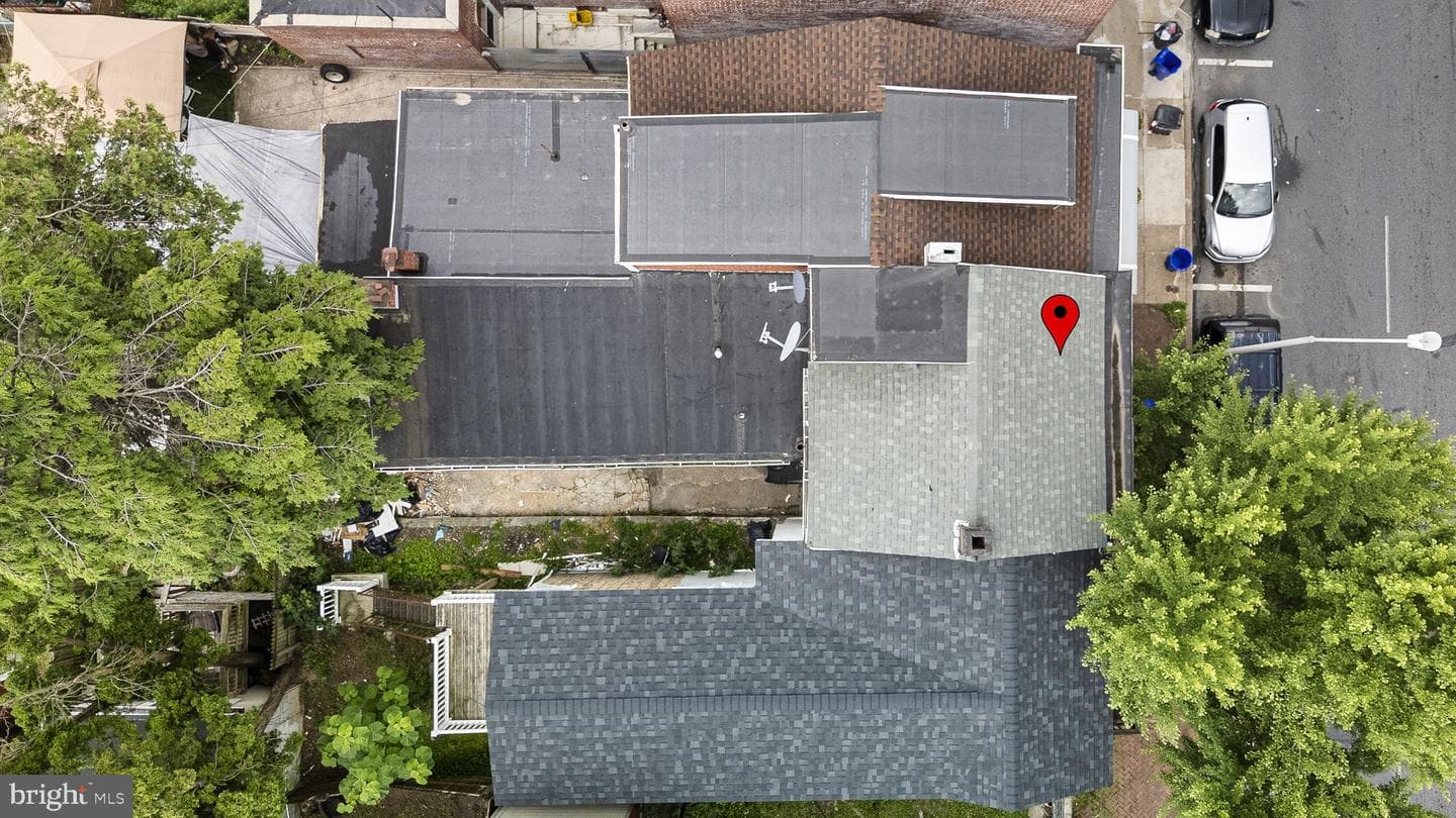 1038 Walnut Street photo 3